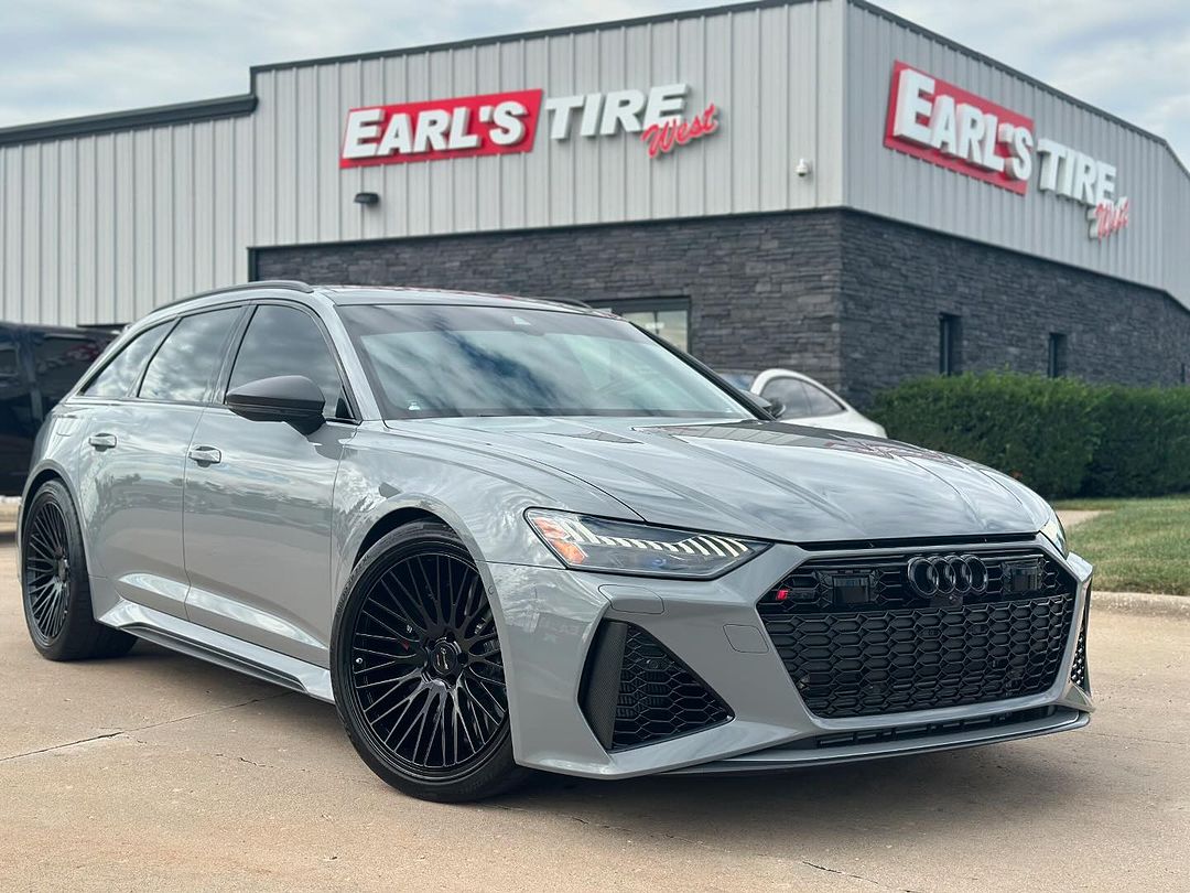  Gianelle Aria Gloss Black R22 on Audi RS6